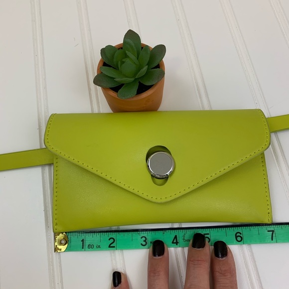 Lime green vegan belt bag! - Picture 5 of 7